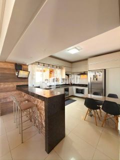 Casa de Condomínio Para Vender com 4 quartos 2 suítes no bairro Joia  em Timon