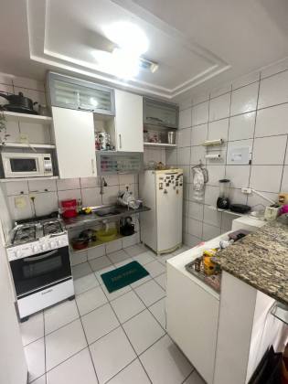 Apartamento com 2 quartos, 1 suítes no bairro Jose de Alencar - R$260.000,00