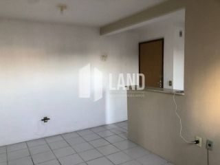 Apartamento com 2 quartos no Mondubim - R$200.000,00