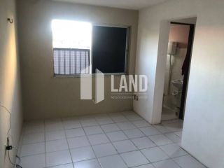 Apartamento com 2 quartos no Mondubim - R$200.000,00