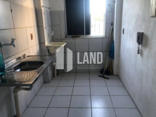 Apartamento com 2 quartos no Mondubim - R$200.000,00