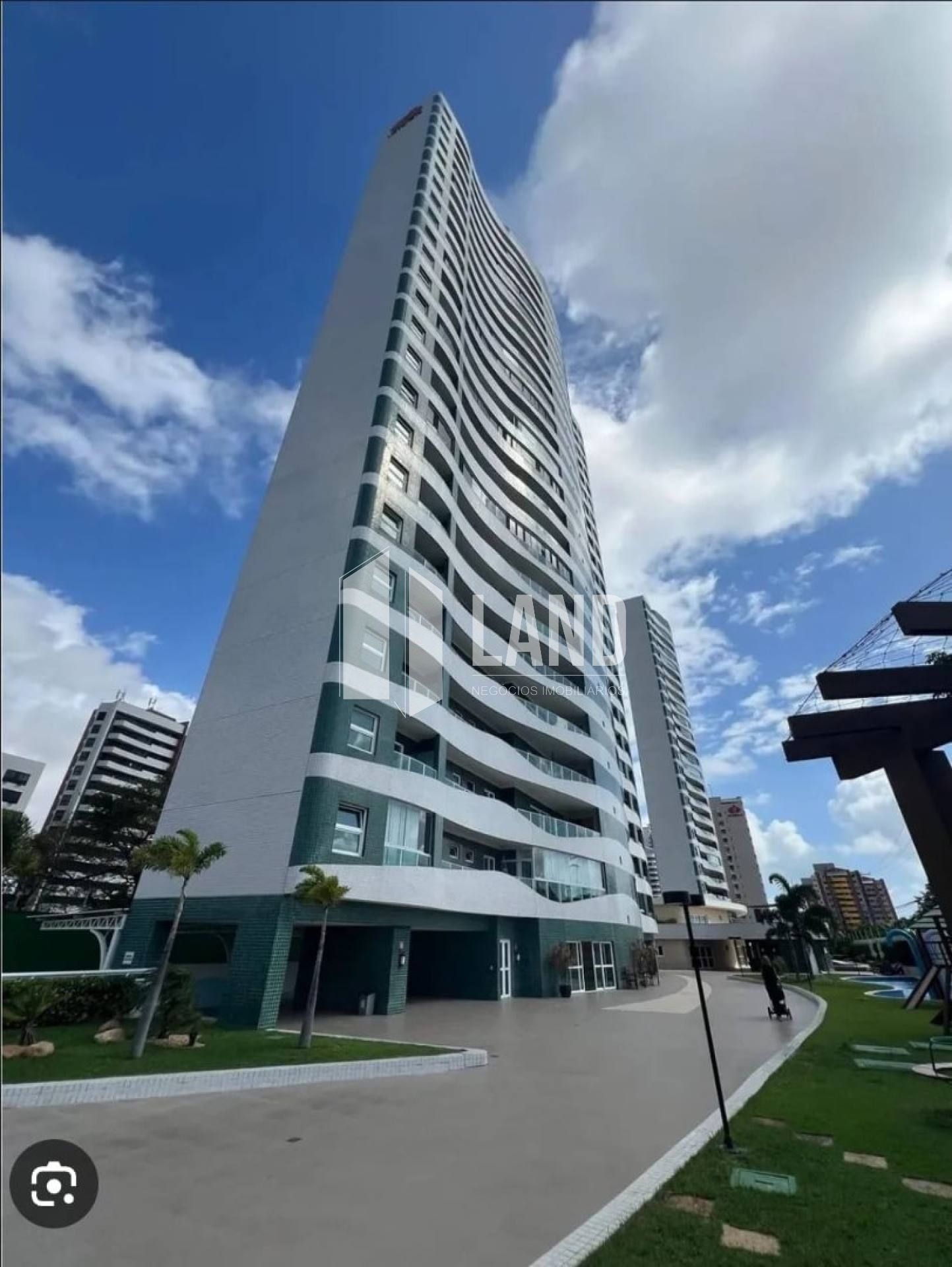 APARTAMENTO DE ALTO PADRÃO A VENDA NO GUARARAPES - POR- R$ 1.890.000,00