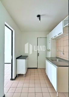 Apartamento à Venda – 4 Quartos  Excelente Localização na Av. Presidente Kennedy