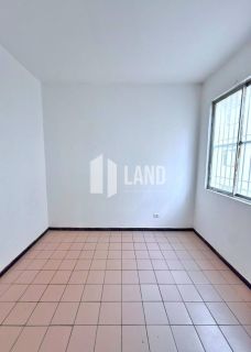 Apartamento à Venda – 4 Quartos  Excelente Localização na Av. Presidente Kennedy