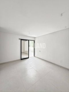 Casa Para Vender com 4 quartos 3 suítes no bairro Uruguai em Teresina