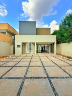 Casa Para Vender com 4 quartos 3 suítes no bairro Uruguai em Teresina