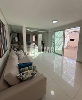 Casa de 400m2 no Bairro Jóquei, de 04 suítes, bem localizado