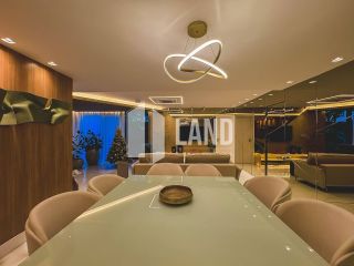 Casa Duplex Altissimo Padrao no Alphaville Eusebio (Porteira Fechada) - 5 suítes, energia solar, automatizada, escritorio, closet, adega, piscina, spa aquecido, deck, churrasqueira, carregador carro eletrico, 3 vagas - 467m² - R$ 5.700.000 - Alpha Eusebio