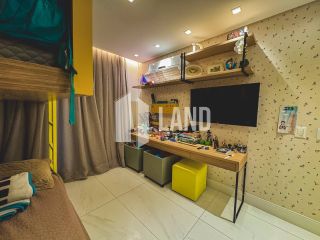 Casa Duplex Altissimo Padrao no Alphaville Eusebio (Porteira Fechada) - 5 suítes, energia solar, automatizada, escritorio, closet, adega, piscina, spa aquecido, deck, churrasqueira, carregador carro eletrico, 3 vagas - 467m² - R$ 5.700.000 - Alpha Eusebio