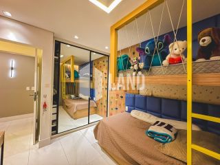 Casa Duplex Altissimo Padrao no Alphaville Eusebio (Porteira Fechada) - 5 suítes, energia solar, automatizada, escritorio, closet, adega, piscina, spa aquecido, deck, churrasqueira, carregador carro eletrico, 3 vagas - 467m² - R$ 5.700.000 - Alpha Eusebio