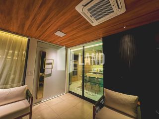 Casa Duplex Altissimo Padrao no Alphaville Eusebio (Porteira Fechada) - 5 suítes, energia solar, automatizada, escritorio, closet, adega, piscina, spa aquecido, deck, churrasqueira, carregador carro eletrico, 3 vagas - 467m² - R$ 5.700.000 - Alpha Eusebio