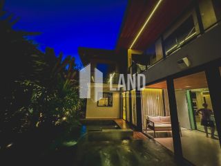 Casa Duplex Altissimo Padrao no Alphaville Eusebio (Porteira Fechada) - 5 suítes, energia solar, automatizada, escritorio, closet, adega, piscina, spa aquecido, deck, churrasqueira, carregador carro eletrico, 3 vagas - 467m² - R$ 5.700.000 - Alpha Eusebio