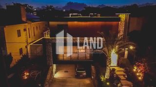 Casa Duplex Altissimo Padrao no Alphaville Eusebio (Porteira Fechada) - 5 suítes, energia solar, automatizada, escritorio, closet, adega, piscina, spa aquecido, deck, churrasqueira, carregador carro eletrico, 3 vagas - 467m² - R$ 5.700.000 - Alpha Eusebio