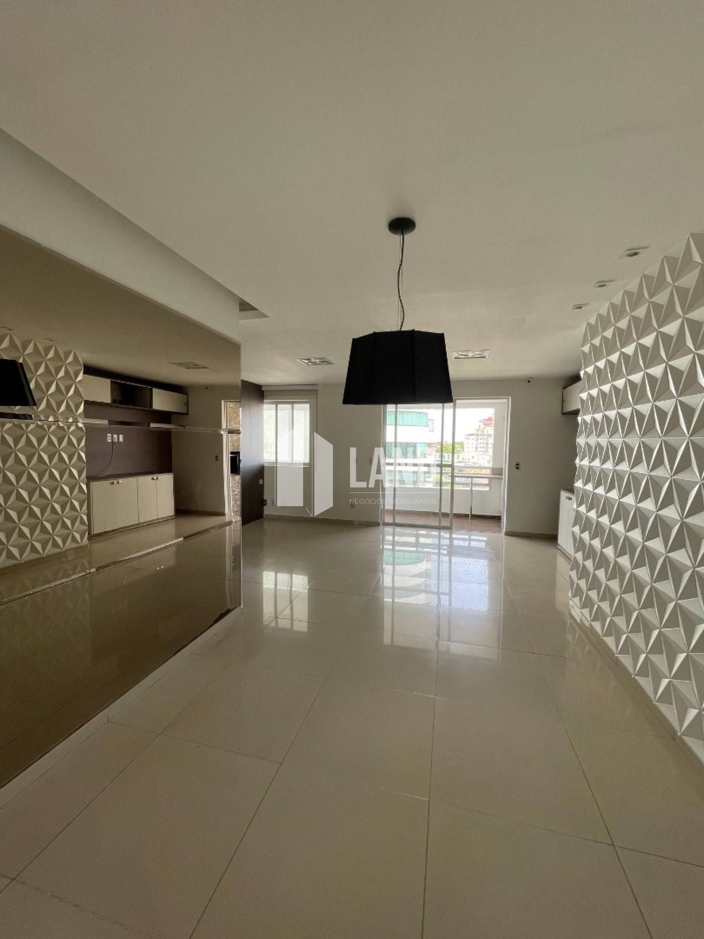 Apartamento no Bairro De Fátima, localização privilegiada. Apartamento de 105m2 03 quartos sendo 01 Suite, sala de estar e jantar em L,escritório,cozinha com entrada independente, lavanderia e banheiro de Serviço. Ambiente todo cômodos com móveis planejad