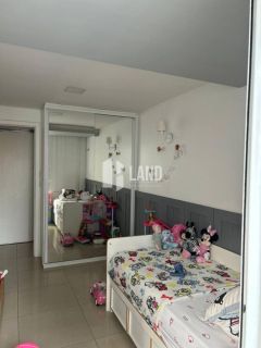 APARTAMENTO A VENDA EM CONDOMÍNIO DE ALTO PADRÃO. - POR R$ 2.100.000,00