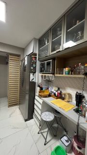 Apartamento no Bairro Morada do Sol de 89m2 com 03 quartos sendo 01 suite, cozinha com banheiro de serviço, 02 vagas de garagem