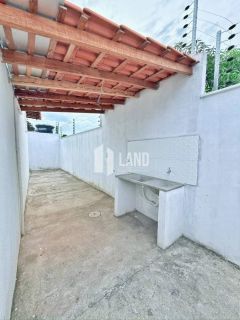 Casa Para Vender com 3 quartos 2 suítes no bairro Parque Piauí em Timon