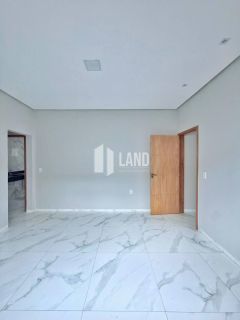 Casa Para Vender com 3 quartos 2 suítes no bairro Parque Piauí em Timon