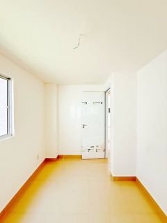 Casa duplex com 3 quartos 2 suítes no bairro Morros em Teresina