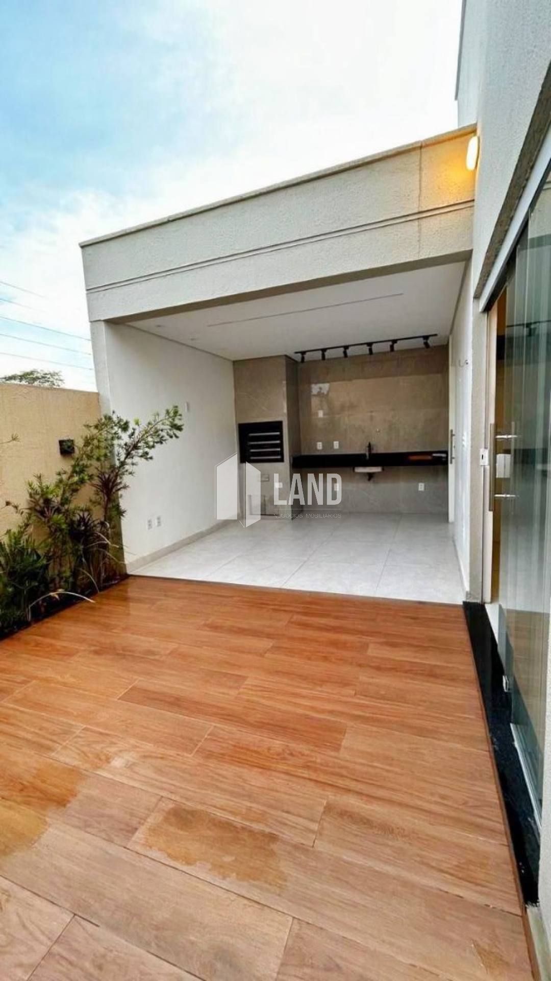 Casa de Condomínio Para Vender com 3 quartos 1 suítes em Teresina