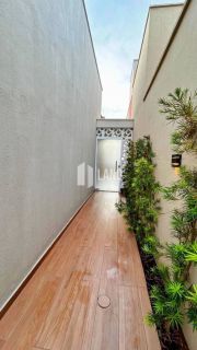 Casa de Condomínio Para Vender com 3 quartos 1 suítes em Teresina