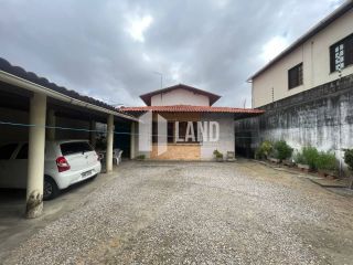 Casa 4 quartos no bairro Itaperi em Fortaleza - R$500.000,00