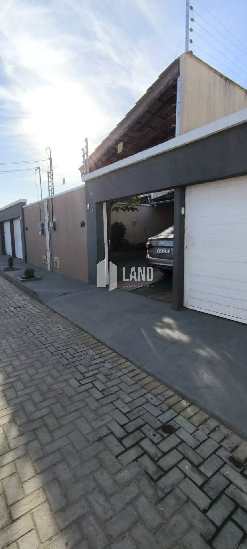 Casa com piscina em rua privativa - Maranguape - R$350.000,00