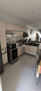 Casa com piscina em rua privativa - Maranguape - R$350.000,00