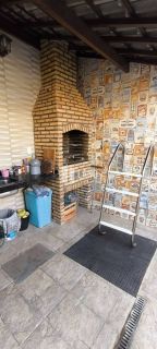 Casa com piscina em rua privativa - Maranguape - R$350.000,00