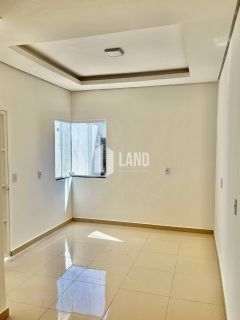 Vende-se casa com 2 quartos 1 suítes no bairro Joia em Timon