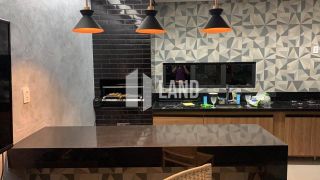 Casa Para Vender com 4 quartos 1 suítes no bairro Angelim em Teresina