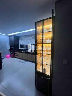 Casa Para Vender com 4 quartos 1 suítes no bairro Angelim em Teresina