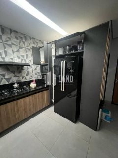 Casa Para Vender com 4 quartos 1 suítes no bairro Angelim em Teresina