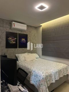 Casa Para Vender com 4 quartos 1 suítes no bairro Angelim em Teresina