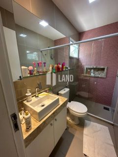 CASA A VENDA EM CONDOMÍNIO NO EUSÉBIO - PORTEIRA FECHADA - POR R$ 1.390.000,00