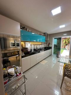 CASA A VENDA EM CONDOMÍNIO NO EUSÉBIO - PORTEIRA FECHADA - POR R$ 1.390.000,00