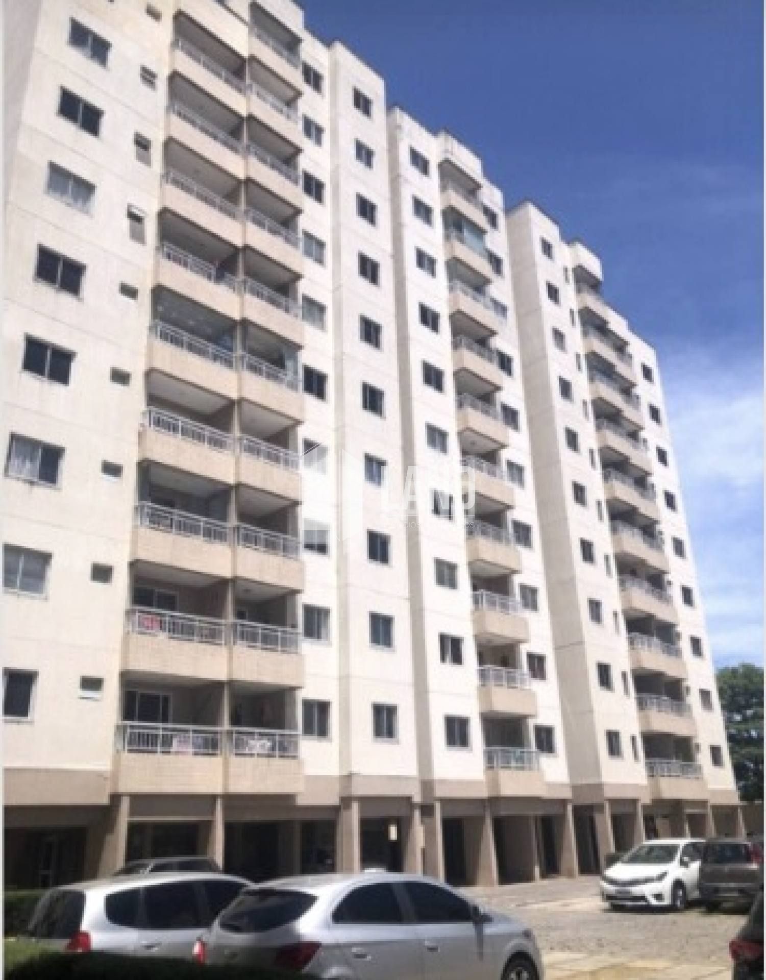 Apartamento para vender no Residencial Villa Treviso, com 02 quartos sendo 1 suíte, banheiro social, varanda, 1 vaga de garagem, lazer completo, 56m2 - R$ 340.000 - na região da Maraponga, a poucos metros da Av. Bernardo Manuel - Fortaleza/Ce