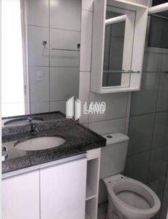 Apartamento para vender no Residencial Villa Treviso, com 02 quartos sendo 1 suíte, banheiro social, varanda, 1 vaga de garagem, lazer completo, 56m2 - R$ 340.000 - na região da Maraponga, a poucos metros da Av. Bernardo Manuel - Fortaleza/Ce