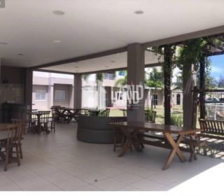 Apartamento para vender no Residencial Villa Treviso, com 02 quartos sendo 1 suíte, banheiro social, varanda, 1 vaga de garagem, lazer completo, 56m2 - R$ 340.000 - na região da Maraponga, a poucos metros da Av. Bernardo Manuel - Fortaleza/Ce