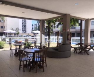 Apartamento para vender no Residencial Villa Treviso, com 02 quartos sendo 1 suíte, banheiro social, varanda, 1 vaga de garagem, lazer completo, 56m2 - R$ 340.000 - na região da Maraponga, a poucos metros da Av. Bernardo Manuel - Fortaleza/Ce