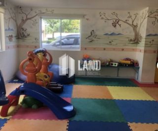 Apartamento para vender no Residencial Villa Treviso, com 02 quartos sendo 1 suíte, banheiro social, varanda, 1 vaga de garagem, lazer completo, 56m2 - R$ 340.000 - na região da Maraponga, a poucos metros da Av. Bernardo Manuel - Fortaleza/Ce