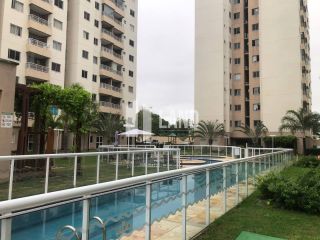 Apartamento para vender no Residencial Villa Treviso, com 02 quartos sendo 1 suíte, banheiro social, varanda, 1 vaga de garagem, lazer completo, 56m2 - R$ 340.000 - na região da Maraponga, a poucos metros da Av. Bernardo Manuel - Fortaleza/Ce