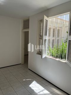 Imóvel Comercial Amplo com 300m² em Localização Estratégica - Por R$ 649.000,00