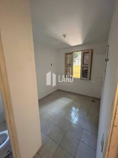 Imóvel Comercial Amplo com 300m² em Localização Estratégica - Por R$ 649.000,00