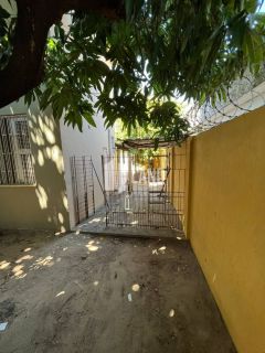 Imóvel Comercial Amplo com 300m² em Localização Estratégica - Por R$ 649.000,00