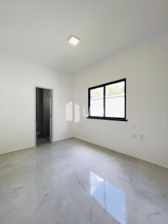 Casa em rua privativa a venda com 4 quartos 4 suítes no bairro Coite em Eusébio