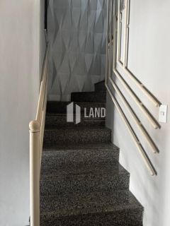 DUPLEX, em ótimo estado de conservação, com 3 quartos 1 suítes no bairro Eng Luciano Cavalcante