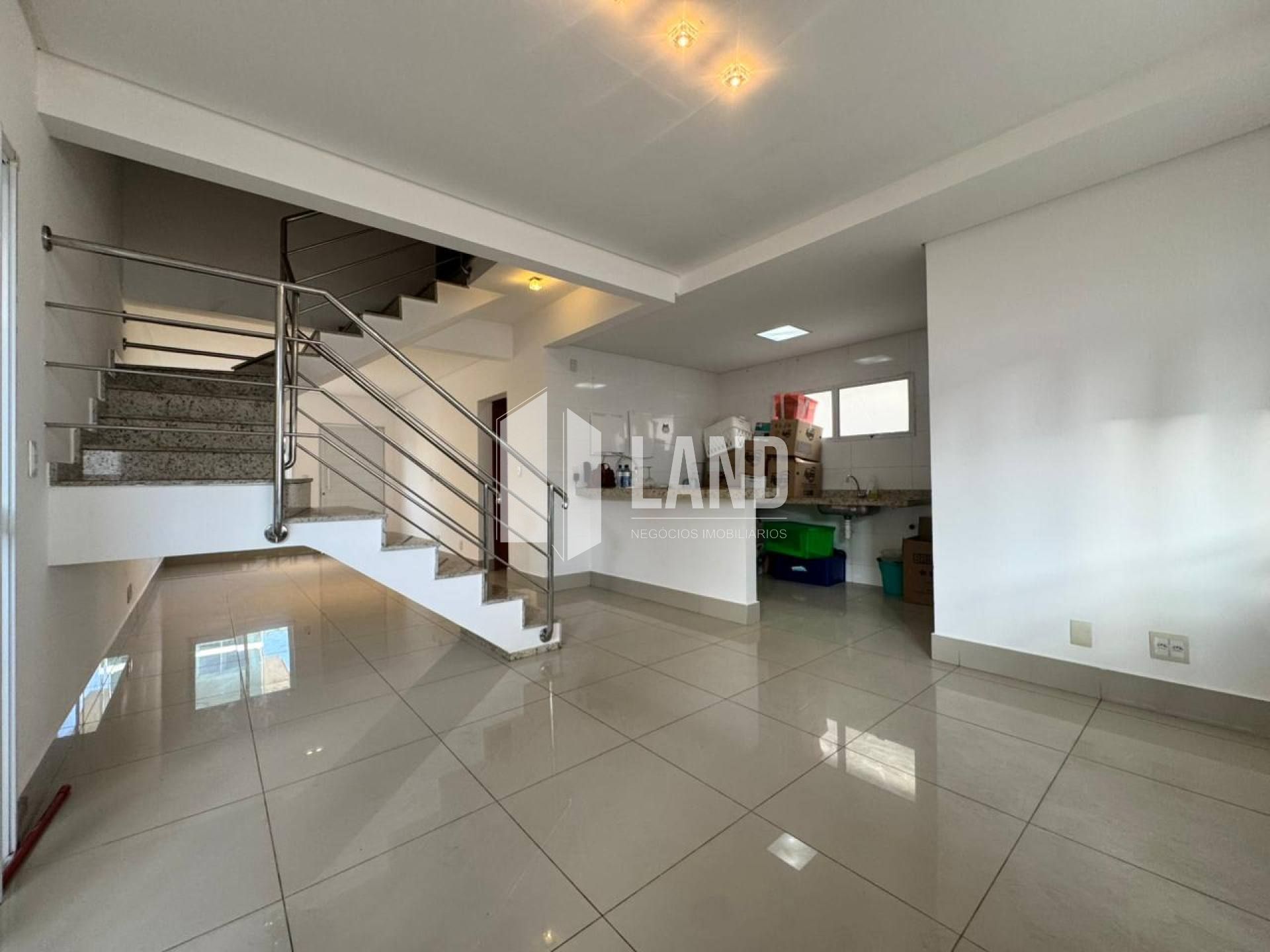 Casa de Condomínio Para Vender com 4 quartos 4 suítes no bairro Socopo em Teresina