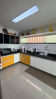 Casa de Condomínio Para Vender com 4 quartos 4 suítes no bairro Morros em Teresina