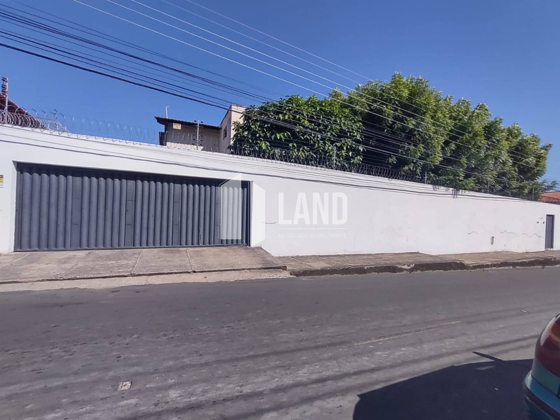 Casa Para Alugar com 5 quartos 5 suítes no bairro Cristo Rei em Teresina